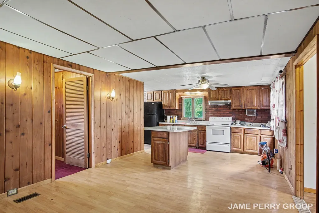 3357 Flint Drive Evergreen Township MI 48884
