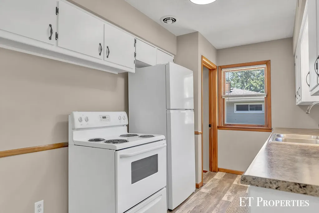 7695 Thomas Avenue Georgetown Charter Township MI 49428