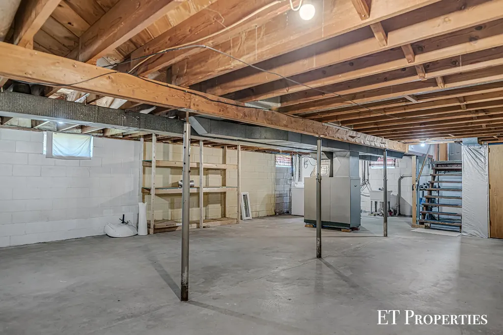 7695 Thomas Avenue Georgetown Charter Township MI 49428