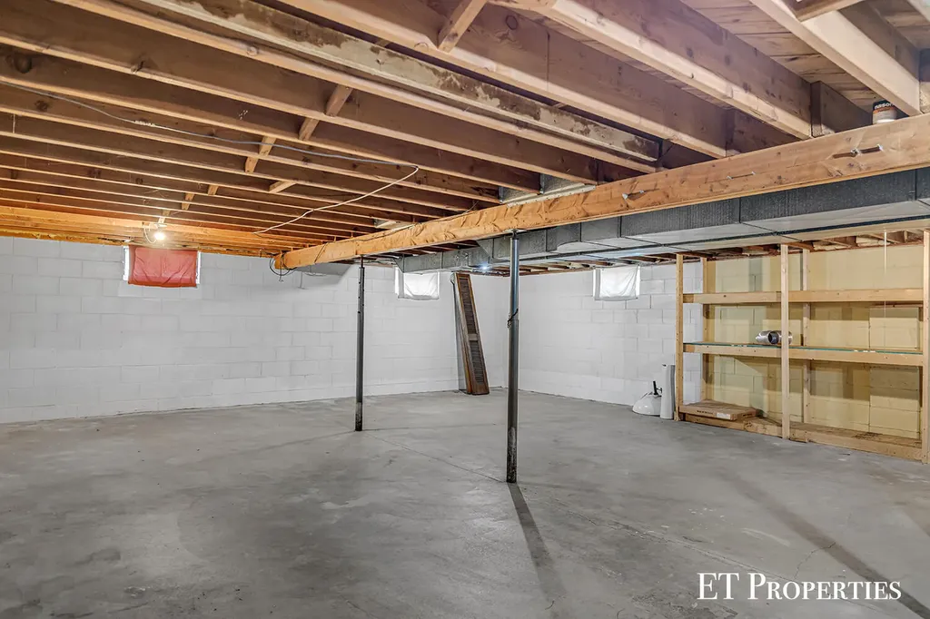 7695 Thomas Avenue Georgetown Charter Township MI 49428