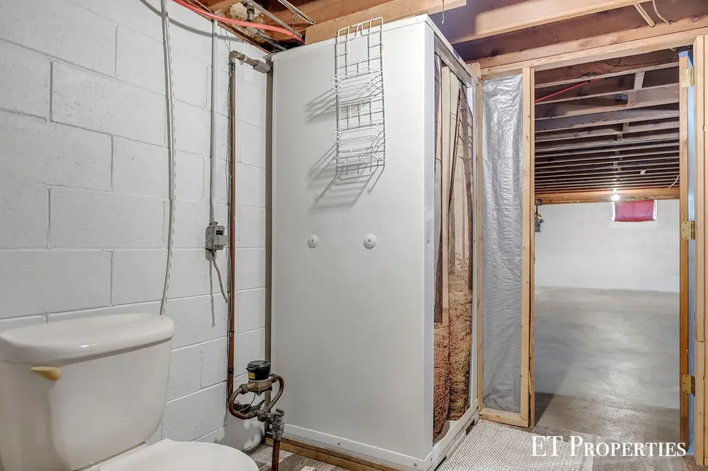 7695 Thomas Avenue Georgetown Charter Township MI 49428