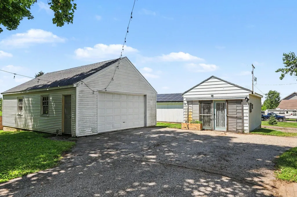 7579 100th Street SE Caledonia Township MI 49316