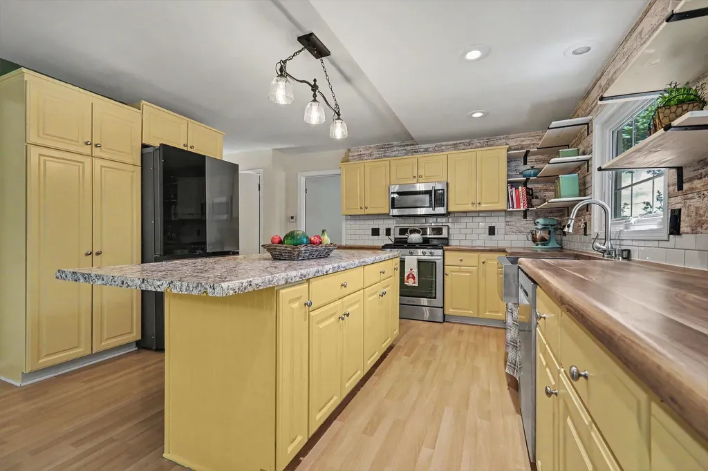 7579 100th Street SE Caledonia Township MI 49316