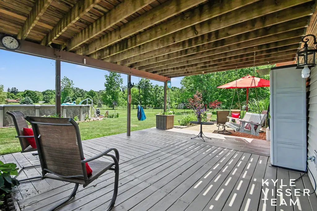 1156 Cumberland Avenue SE Vergennes Township MI 49331