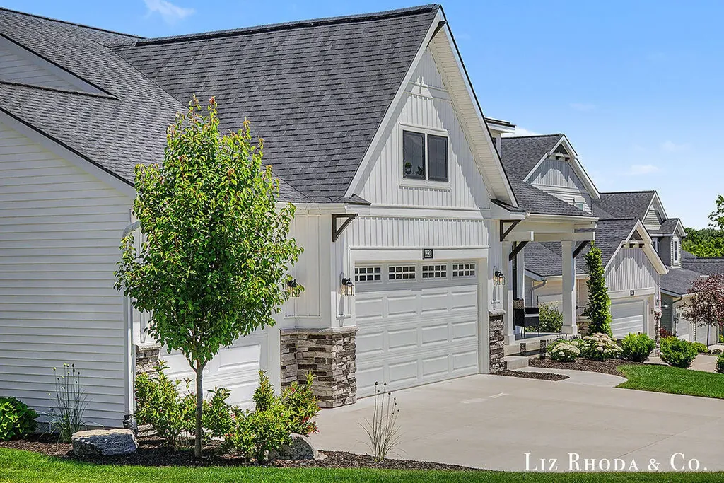 1689 Portadown Road SW Byron Township MI 49315
