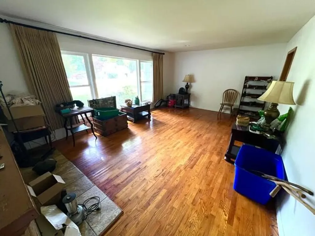 3488 W Manitou Circle Norton Shores City MI 49441