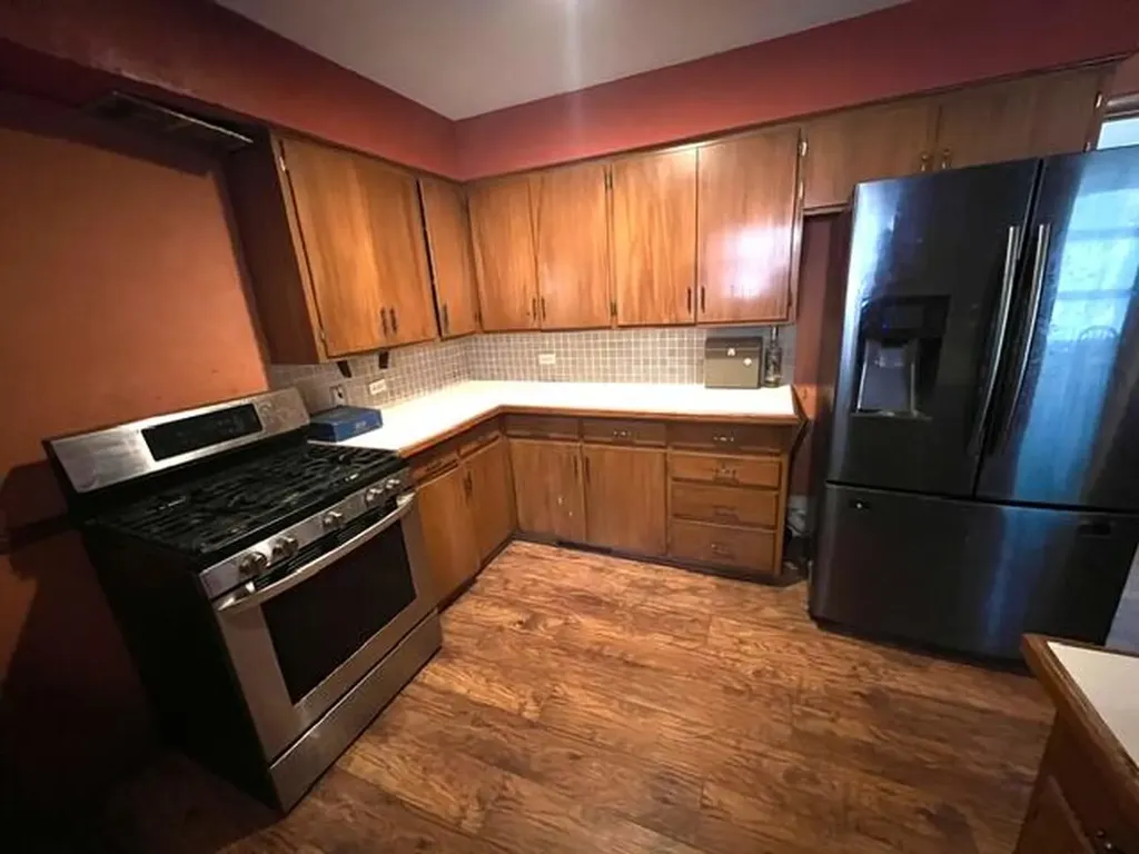 3488 W Manitou Circle Norton Shores City MI 49441