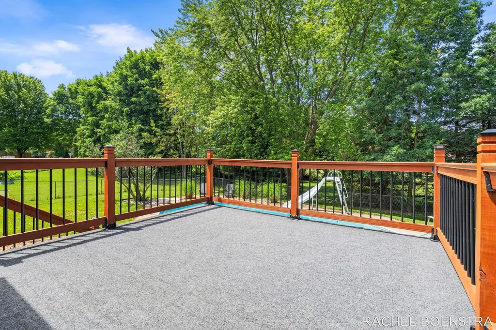 9271 Hessler Drive NE Courtland Township MI 49341