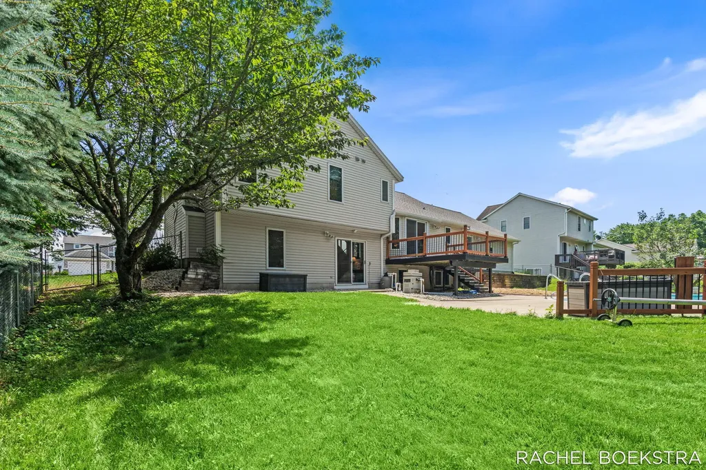 9271 Hessler Drive NE Courtland Township MI 49341