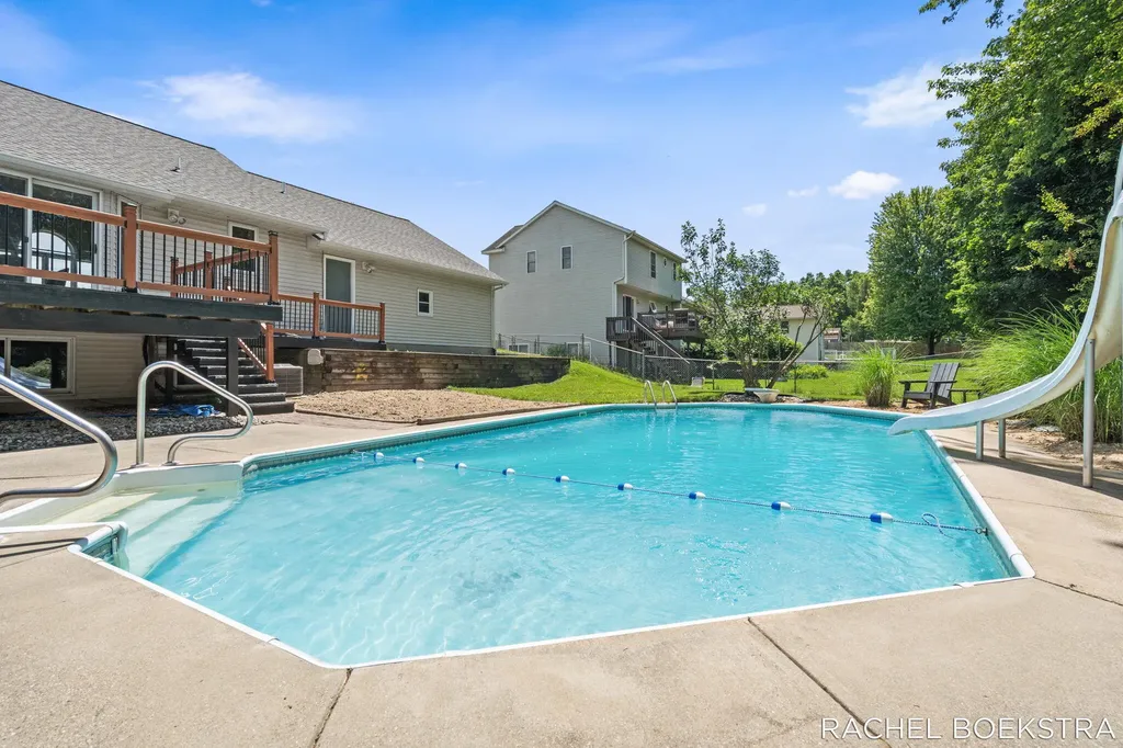 9271 Hessler Drive NE Courtland Township MI 49341