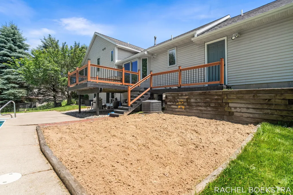 9271 Hessler Drive NE Courtland Township MI 49341