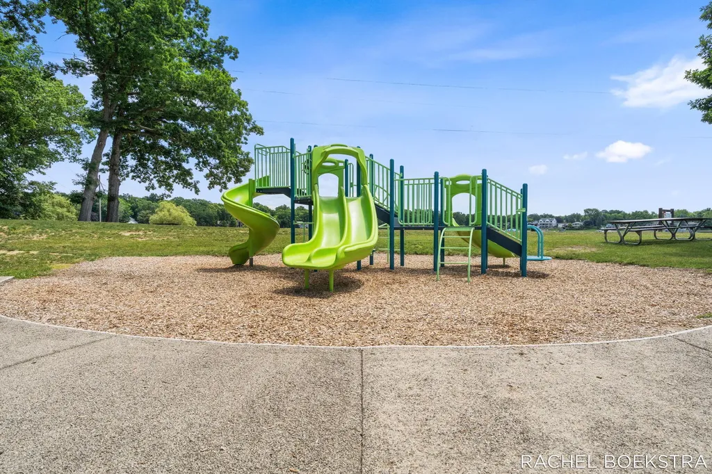 9271 Hessler Drive NE Courtland Township MI 49341