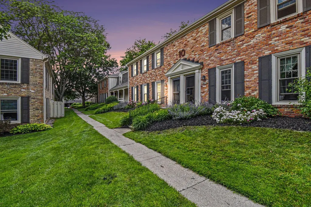 2529 Abbington Drive SE Grand Rapids City MI 49506