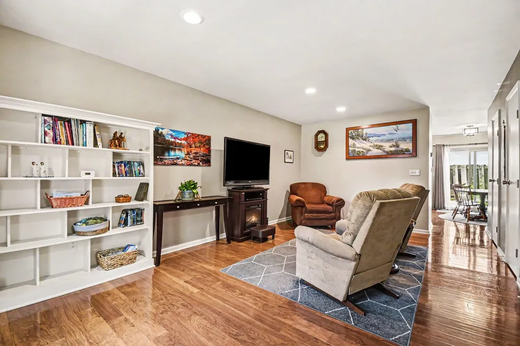 2529 Abbington Drive SE Grand Rapids City MI 49506