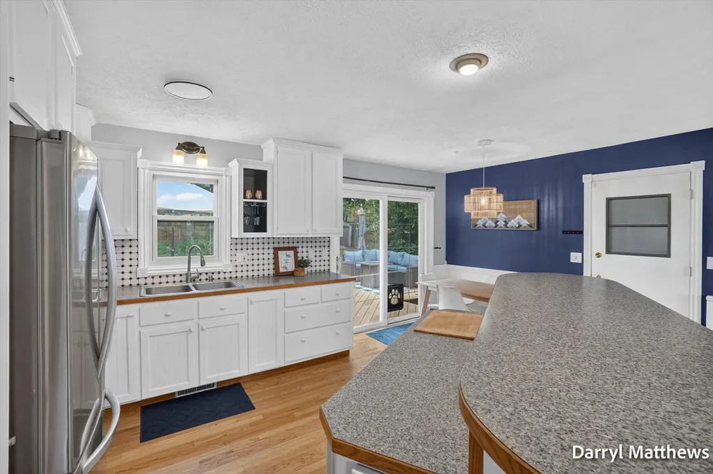 2046 Galahad Street NE Grand Rapids Charter Township MI 49525