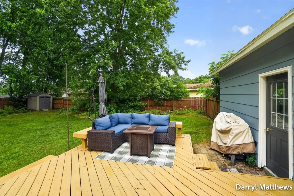 2046 Galahad Street NE Grand Rapids Charter Township MI 49525