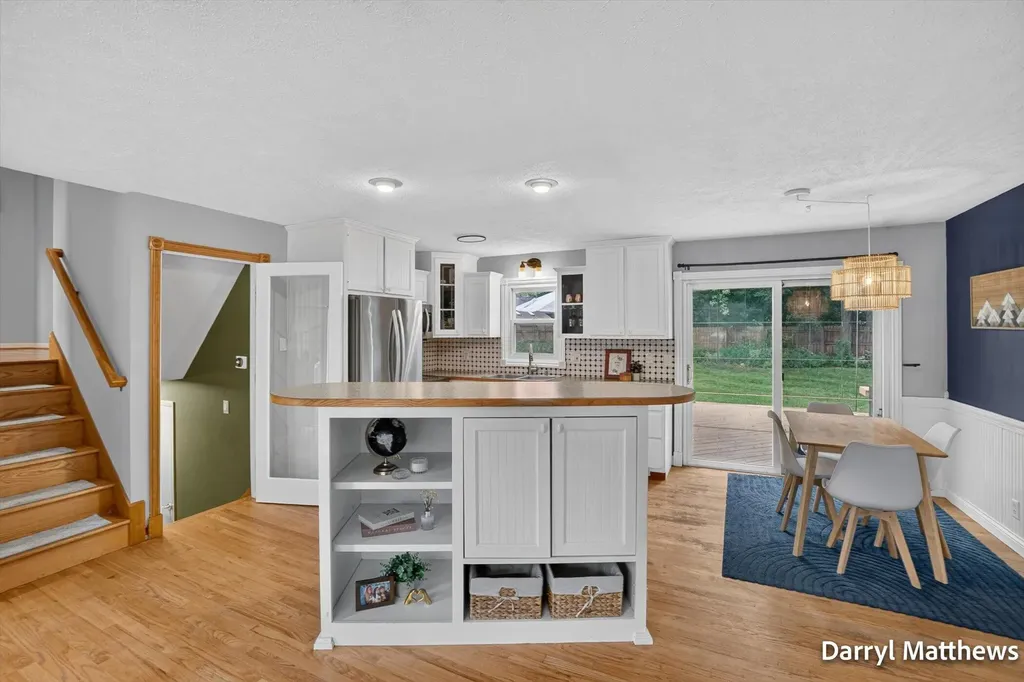 2046 Galahad Street NE Grand Rapids Charter Township MI 49525