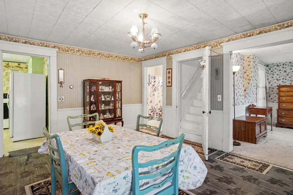 5715 Potters Road Easton Township MI 48881