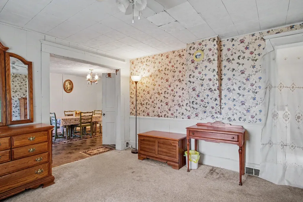 5715 Potters Road Easton Township MI 48881