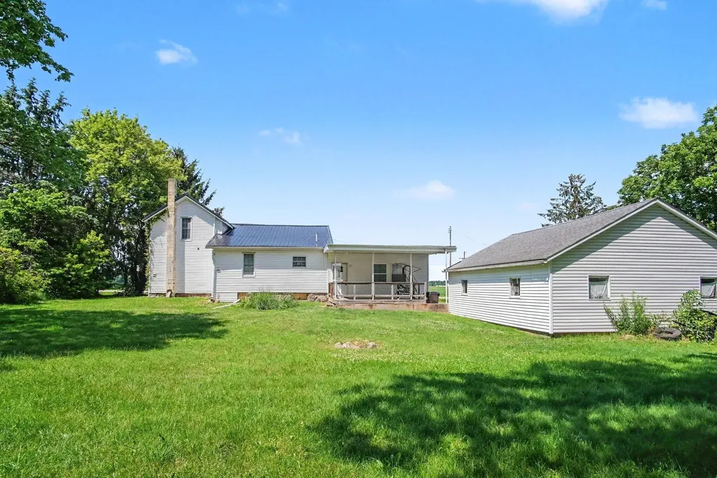 5715 Potters Road Easton Township MI 48881