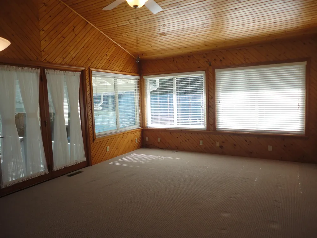 8711 Riverbend Drive Geneva Township MI 49090