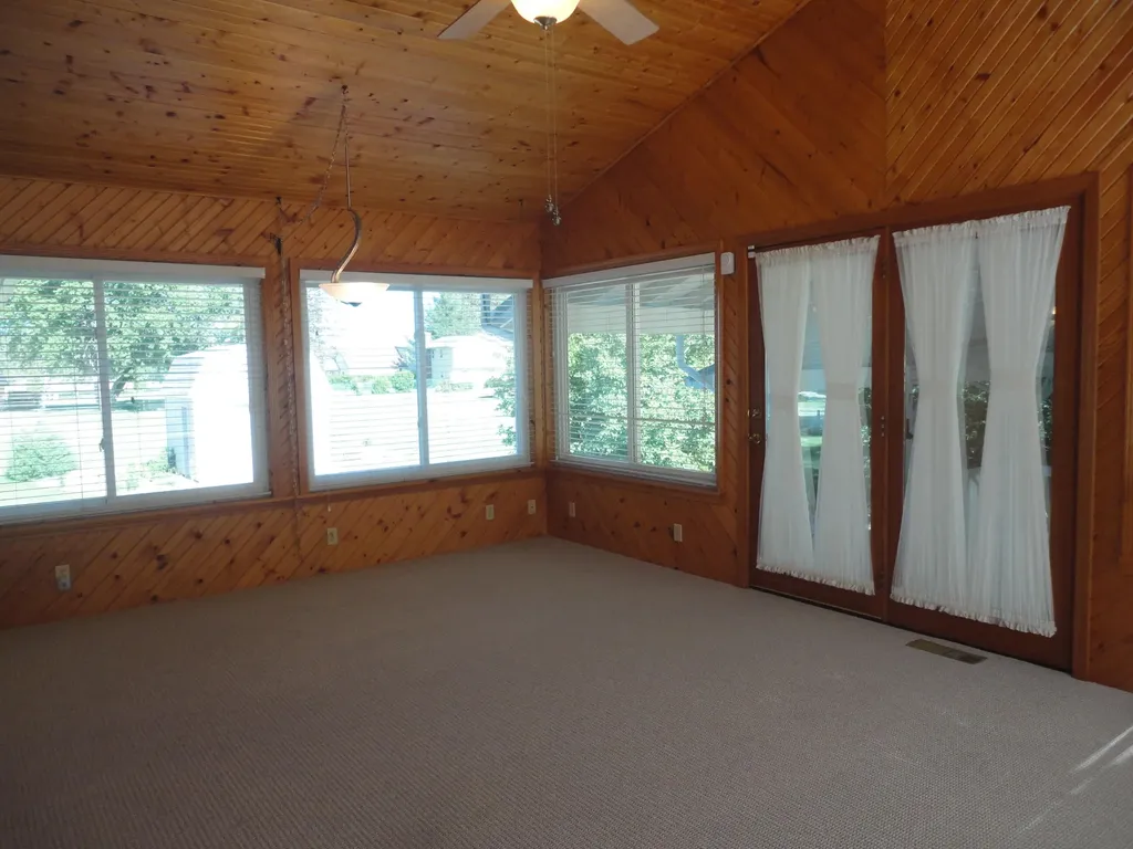 8711 Riverbend Drive Geneva Township MI 49090