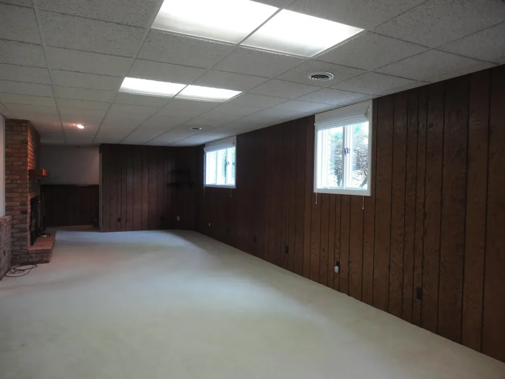 8711 Riverbend Drive Geneva Township MI 49090