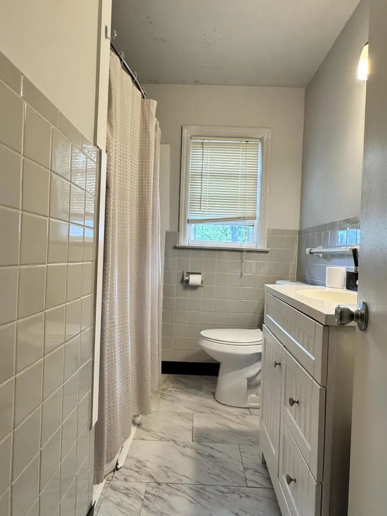 3015 Buchanan Avenue SW Grand Rapids Charter Township MI 49548