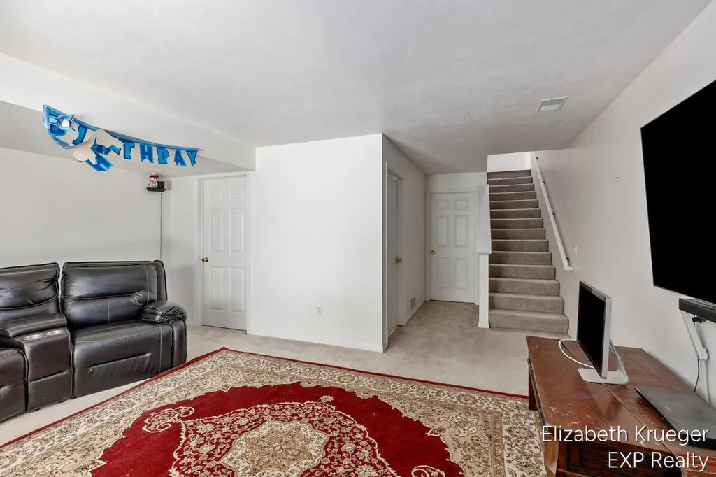 3292 Park Ridge Lane NE Grand Rapids Charter Township MI 49525