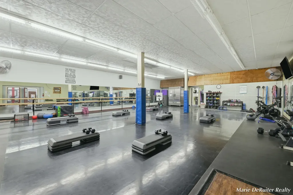 39 S State Street Hart City MI 49420
