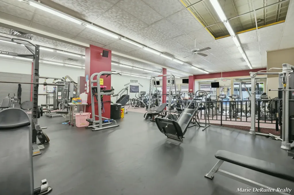 39 S State Street Hart City MI 49420