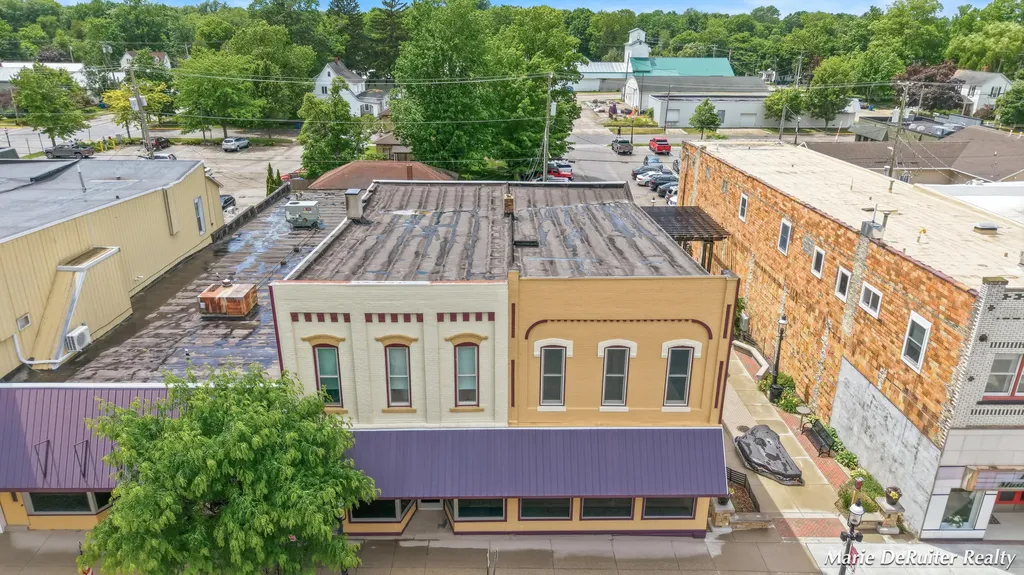39 S State Street Hart City MI 49420