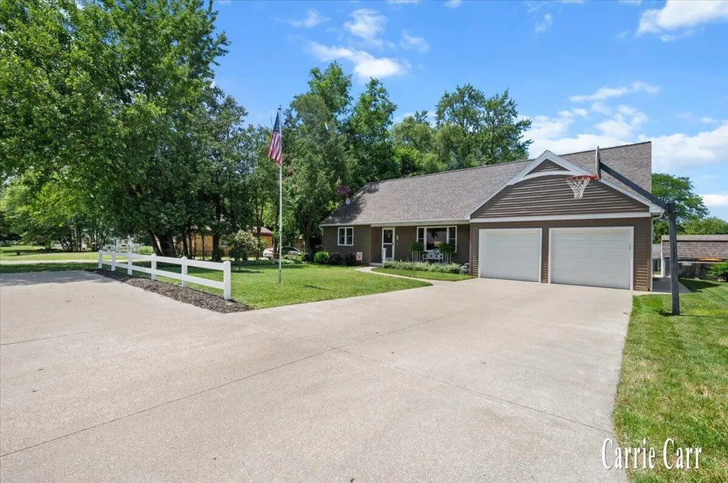 4045 Bell Avenue NE Plainfield Charter Township MI 49525