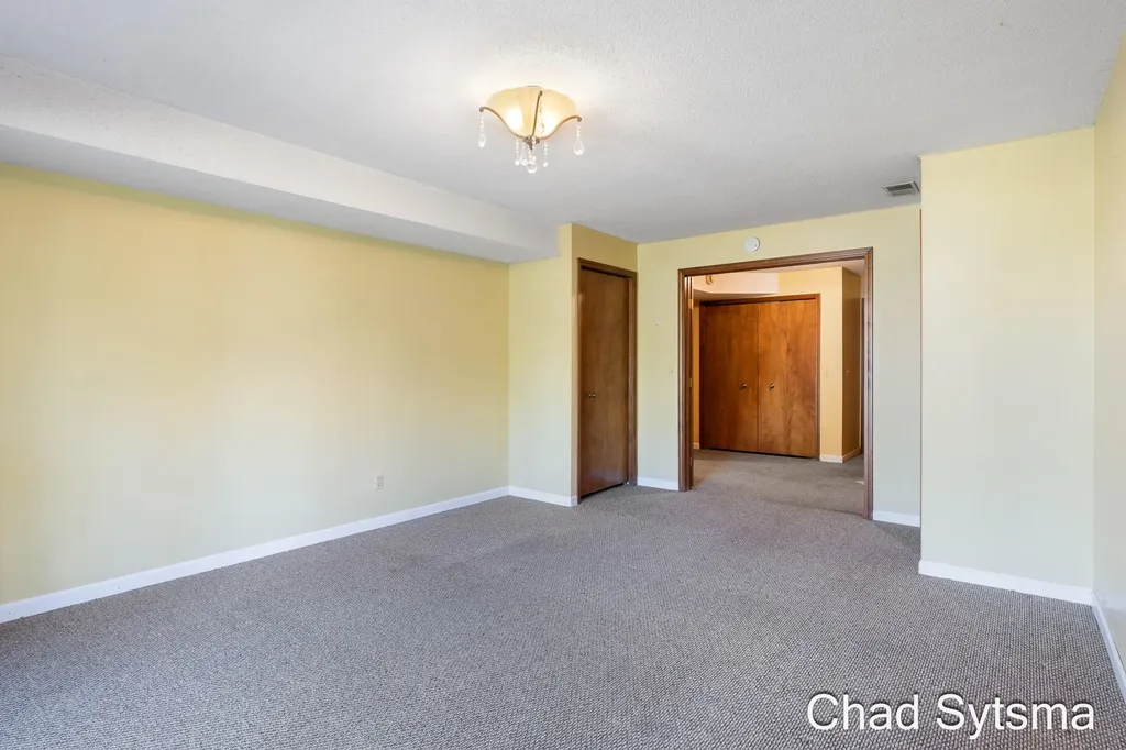 193 Laurelwood Court SW Byron Township MI 49548