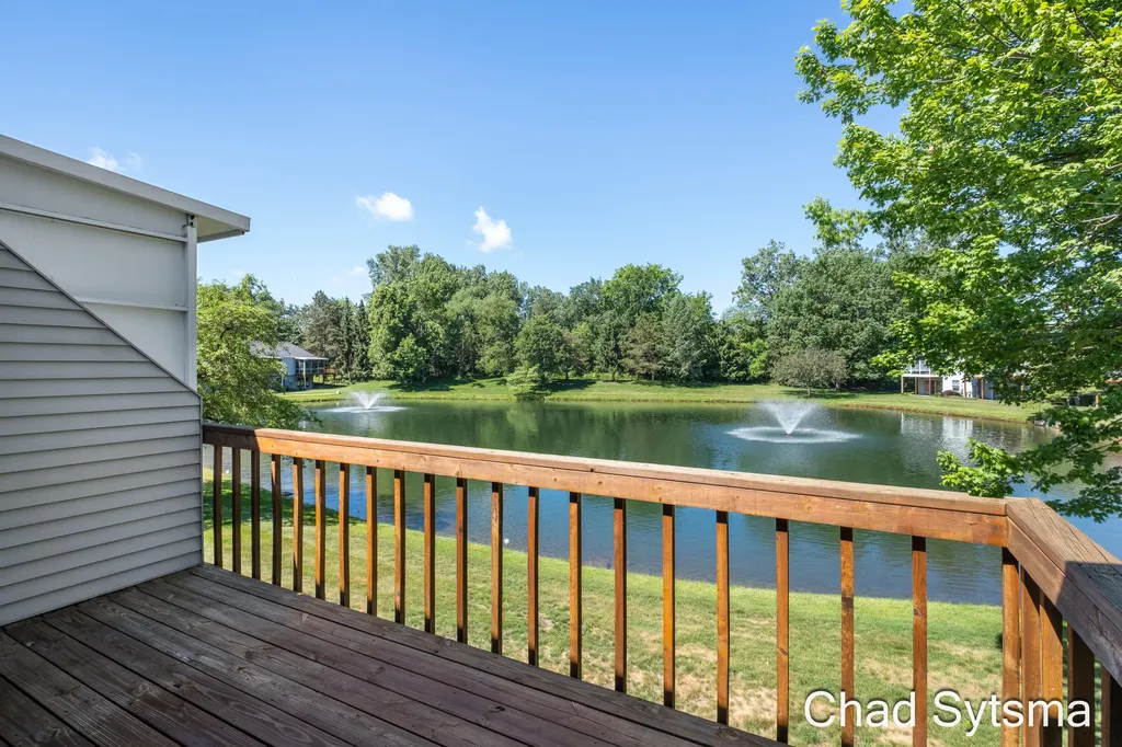 193 Laurelwood Court SW Byron Township MI 49548