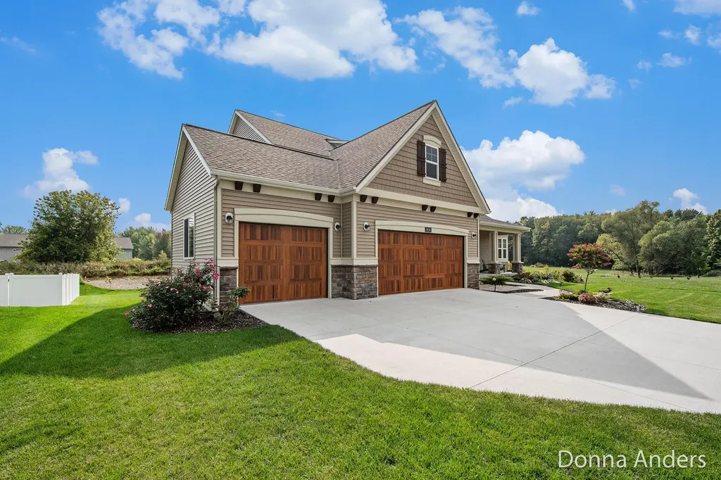 1936 Red Barn Drive Jamestown Charter Township MI 49426