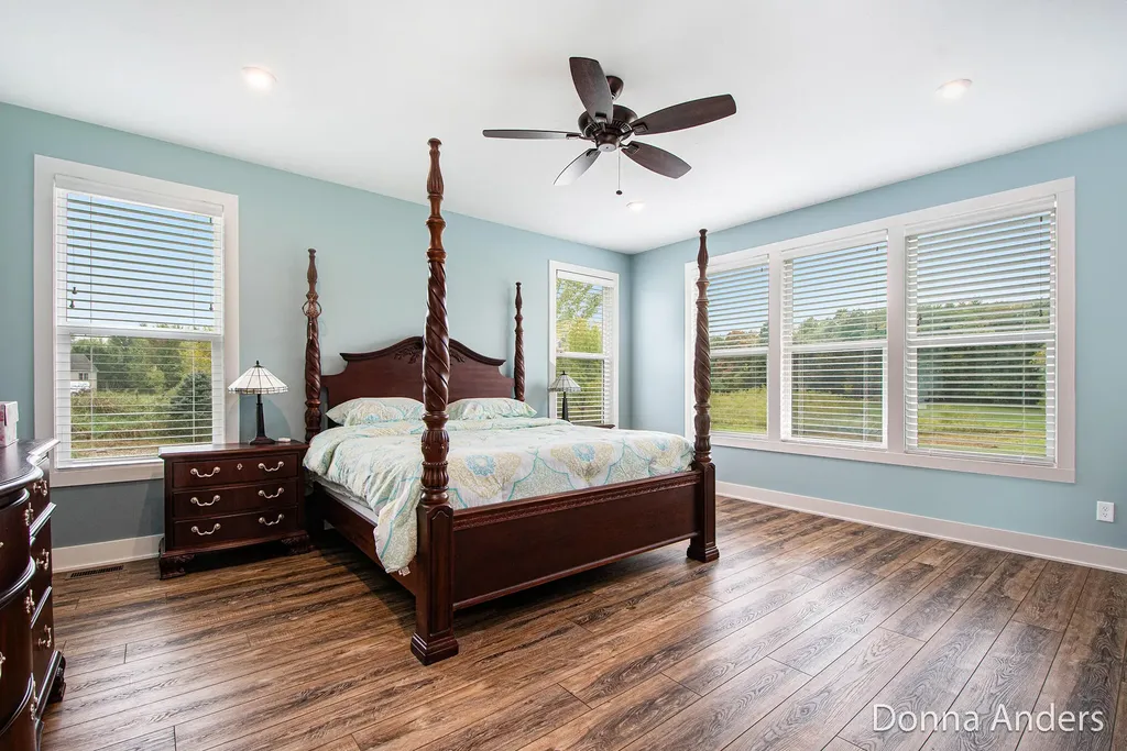 1936 Red Barn Drive Jamestown Charter Township MI 49426
