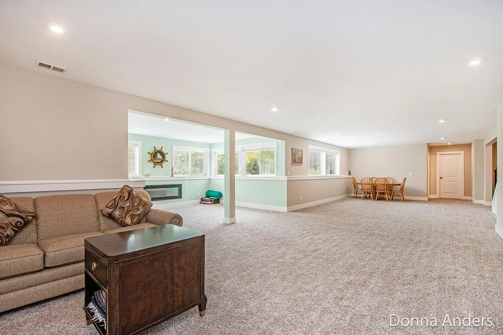 1936 Red Barn Drive Jamestown Charter Township MI 49426