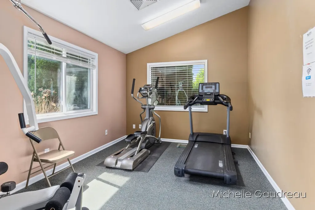 8362 N Jasonville Court SE Caledonia Township MI 49316
