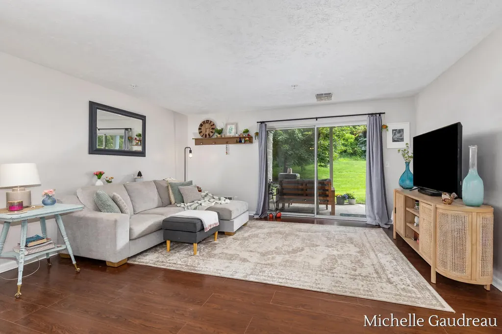 8362 N Jasonville Court SE Caledonia Township MI 49316