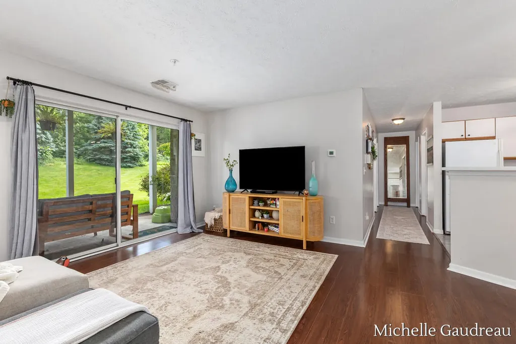 8362 N Jasonville Court SE Caledonia Township MI 49316