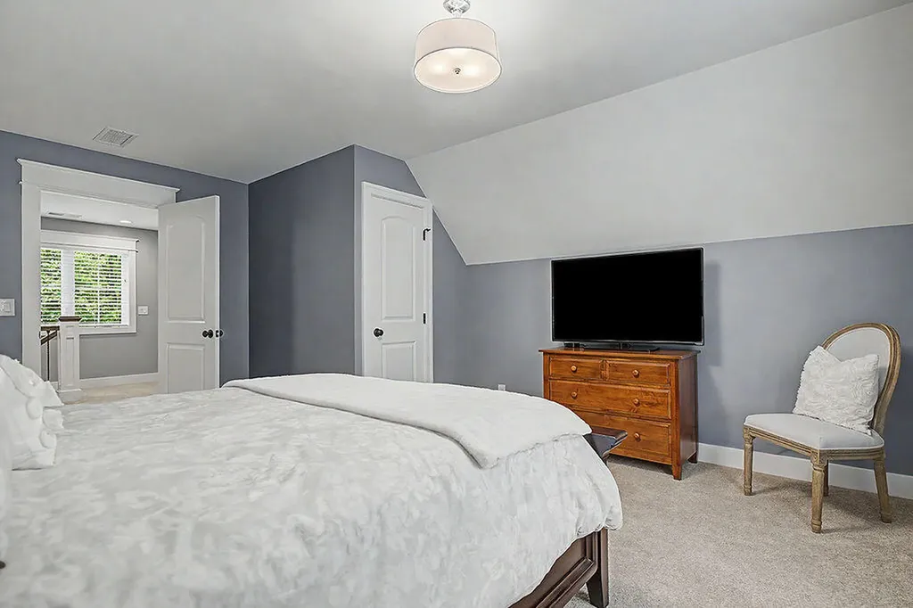 547 Roundtree Drive NE Ada Township MI 49301