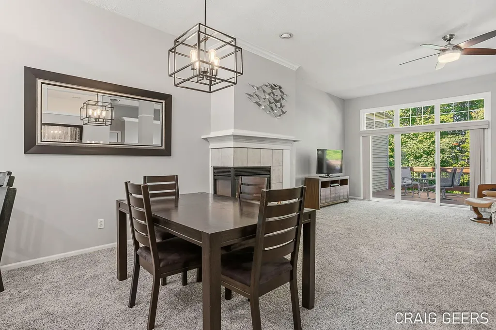 2521 Forest Bluff Drive SE Kentwood City MI 49546