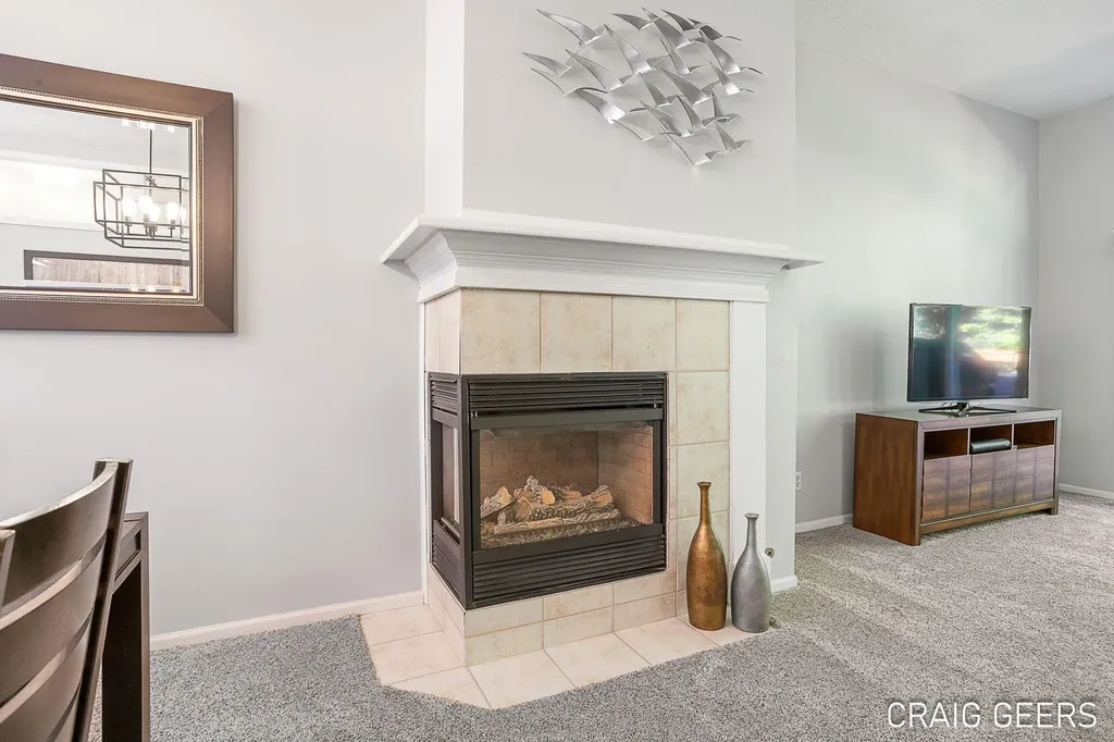 2521 Forest Bluff Drive SE Kentwood City MI 49546