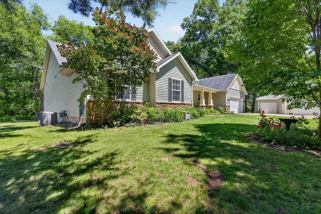 8669 Lilly Ridge Drive SE Cascade Charter Township MI 49302