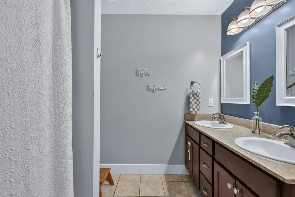 8669 Lilly Ridge Drive SE Cascade Charter Township MI 49302