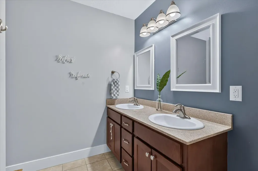8669 Lilly Ridge Drive SE Cascade Charter Township MI 49302