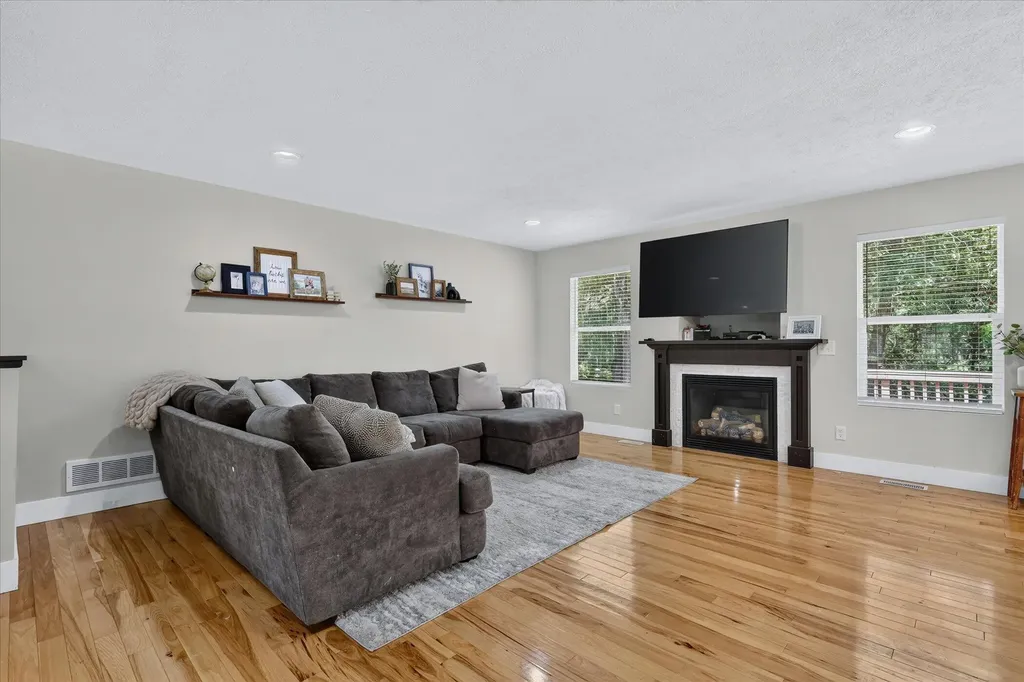8669 Lilly Ridge Drive SE Cascade Charter Township MI 49302