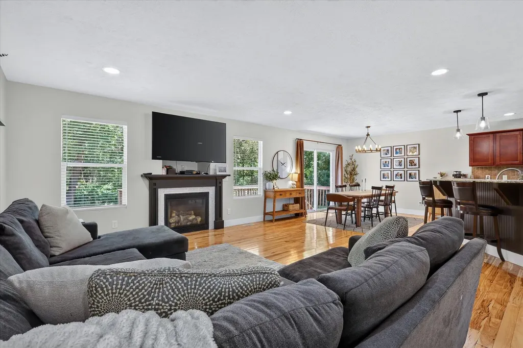 8669 Lilly Ridge Drive SE Cascade Charter Township MI 49302