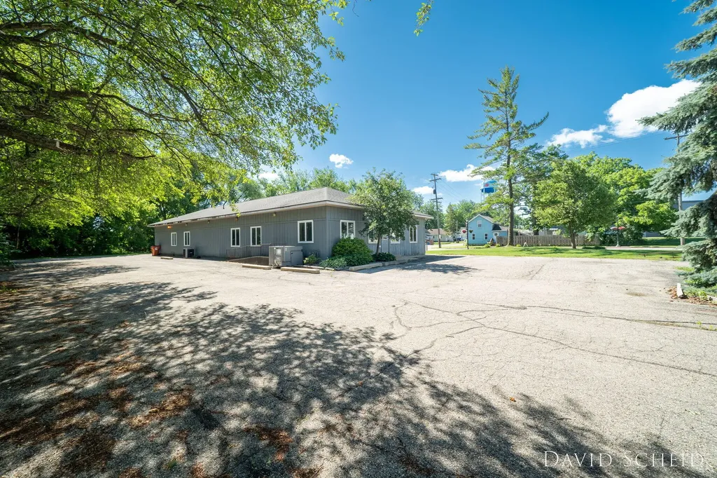 317 E Division Street Sparta Township MI 49345